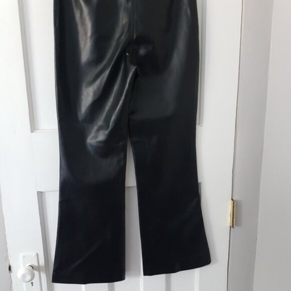Aritzia Wilfred Adele Vegan Faux Leather Ankle Flare Pant Black Sz 4 - Picture 9 of 13